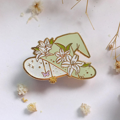 Lily Witch Hat Enamel Pin (Light green)